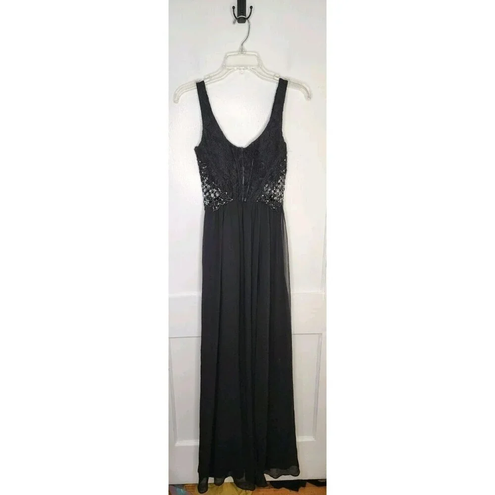 Size 0 City Triangles Black Formal Maxi Dress High Slit Lace Structured Bodice
